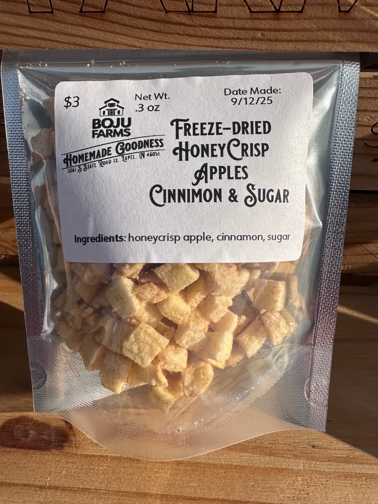 Freeze-dried Honeycrisp Cinnamon & Sugar Apples